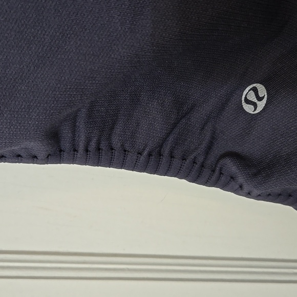 Lululemon Flow And GO CROP SIZE 8. GOOD CONDITION! WOMENS - Picture 7 of 7